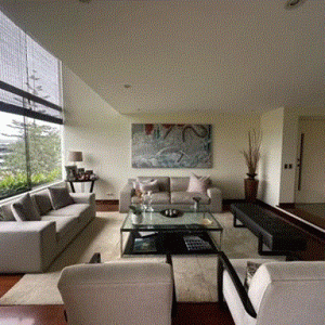 AMPLIO DEPARTAMENTO EN CASUARINAS SURCO - venta